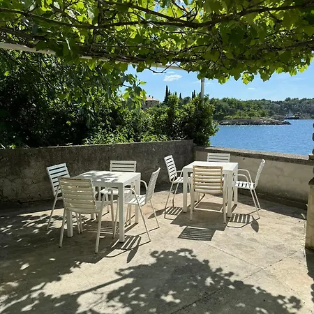 Lovorka By Eva 3* אומיסאליי