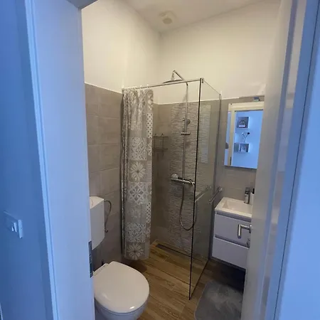 Lovorka By Eva B&B 오미살즈